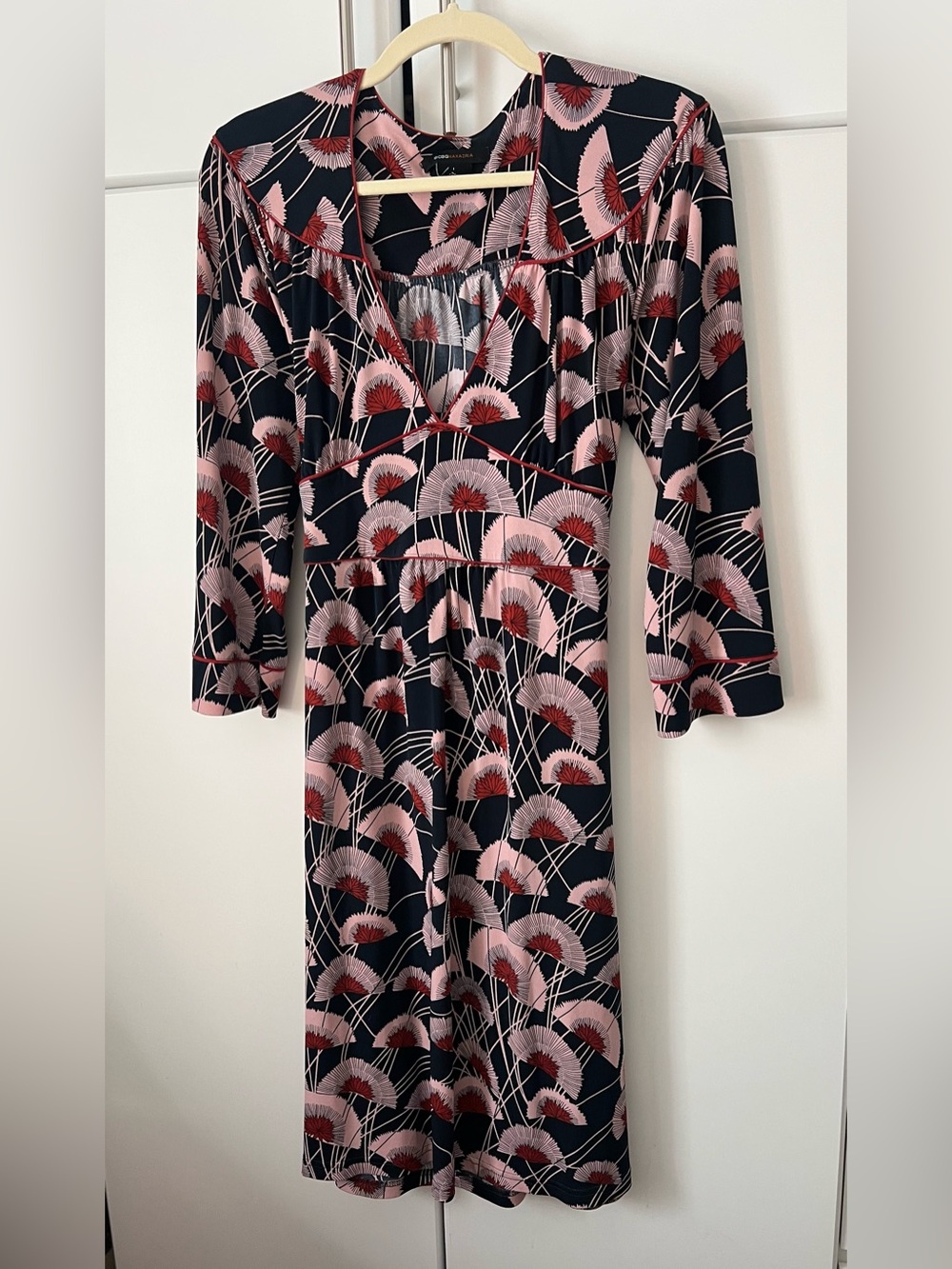 BCBG MaxAzria navy blue floral wrap dress size large